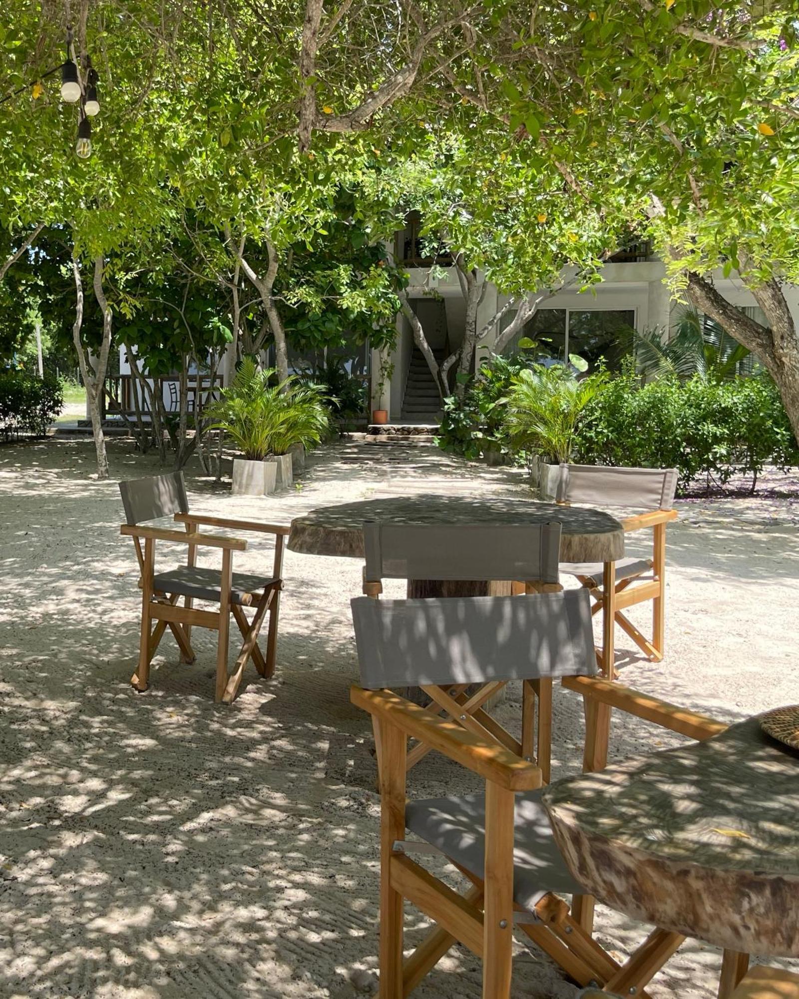 Sabai Beach Hotel Isla Barú Extérieur photo