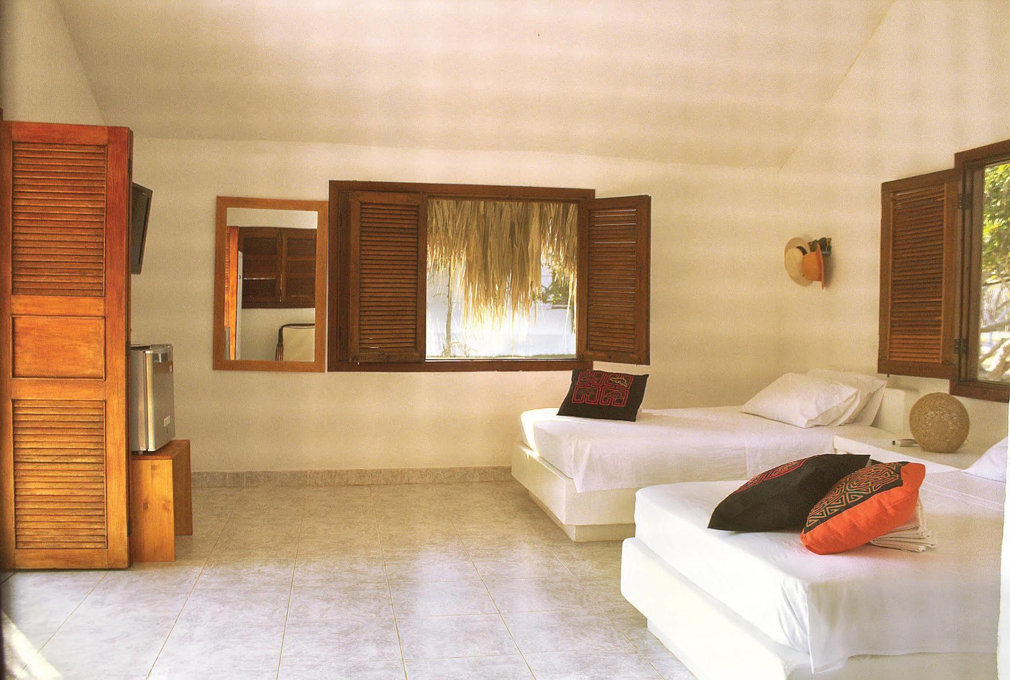 Sabai Beach Hotel Isla Barú Extérieur photo
