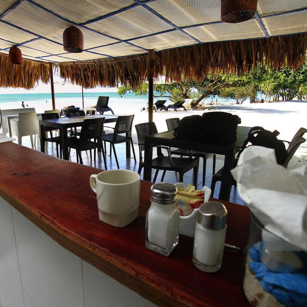 Sabai Beach Hotel Isla Barú Extérieur photo
