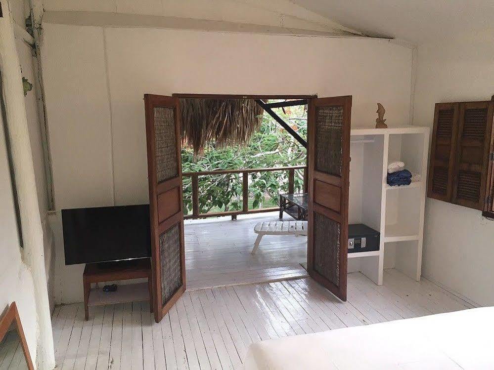 Sabai Beach Hotel Isla Barú Extérieur photo